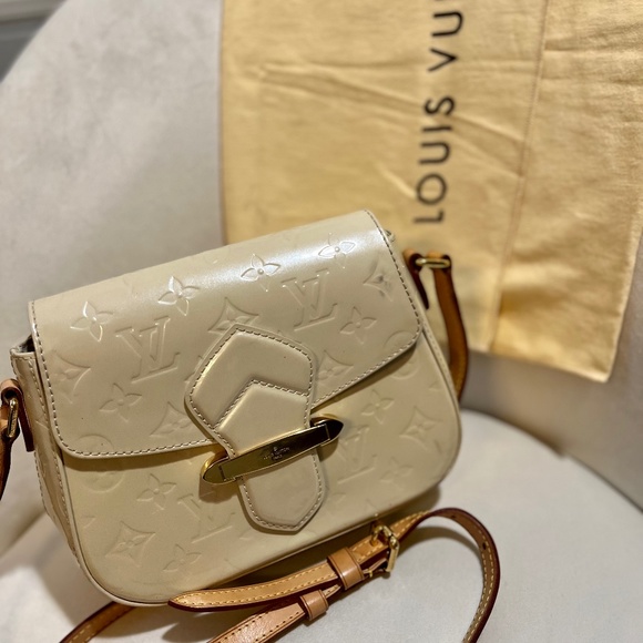 Louis Vuitton Cream Crossbody Bag - Picture 1 of 11